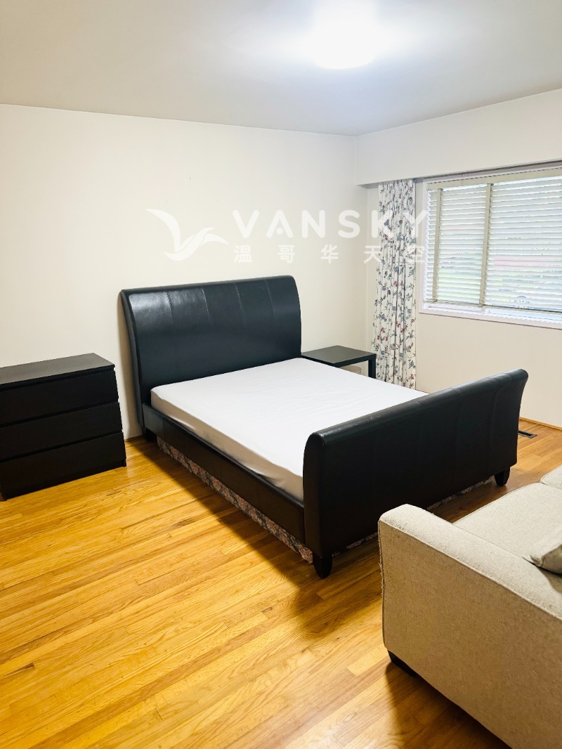 260225132041_bedroom 1 -1.jpg